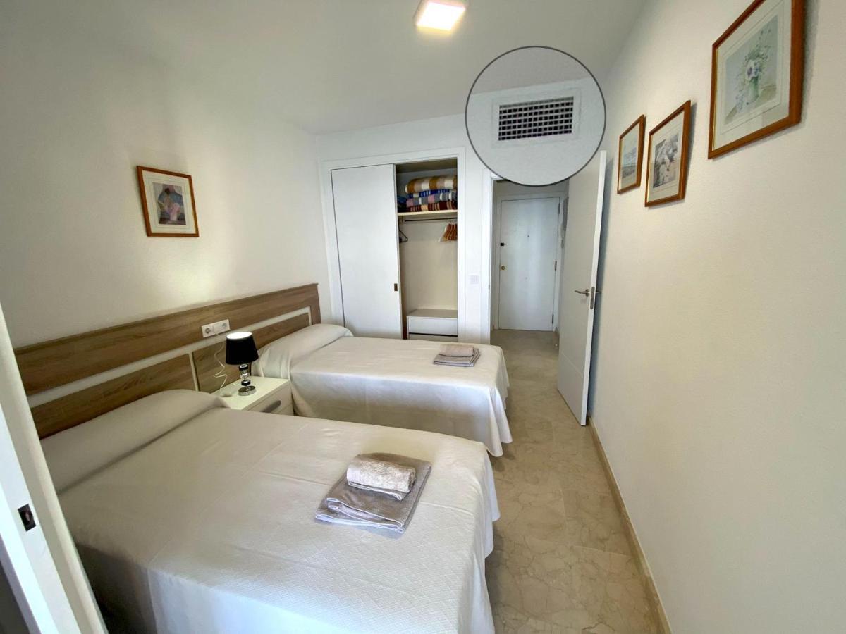 Apartamento Torre Levante, Primera Linea De Playa Benidorm Esterno foto