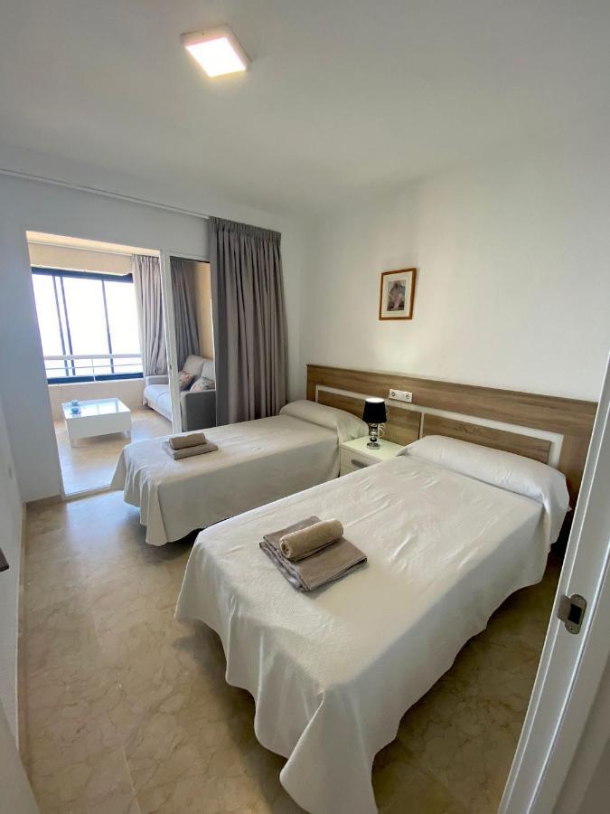 Apartamento Torre Levante, Primera Linea De Playa Benidorm Esterno foto