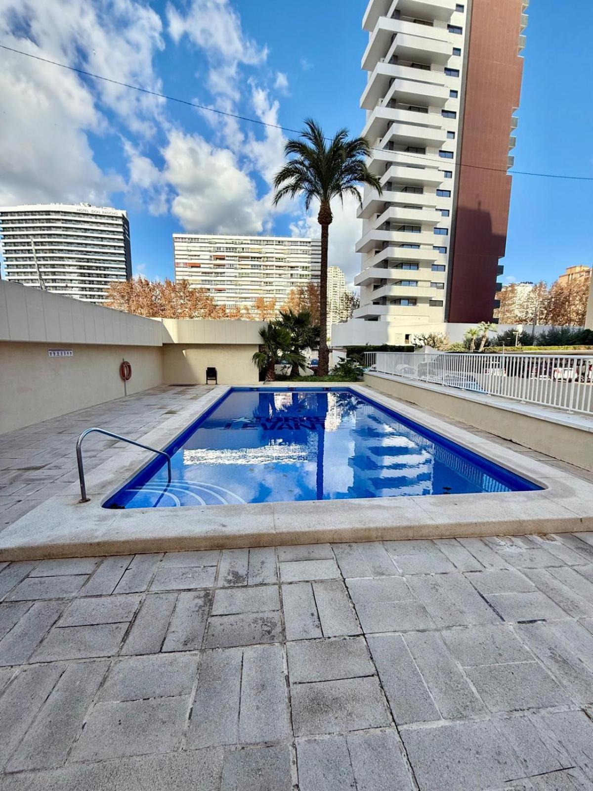 Apartamento Torre Levante, Primera Linea De Playa Benidorm Esterno foto